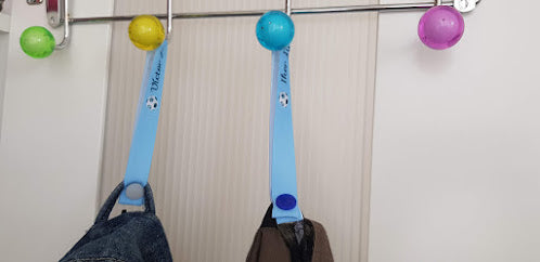 cintas para colgar ropa niños: Diseños únicos y funcionales