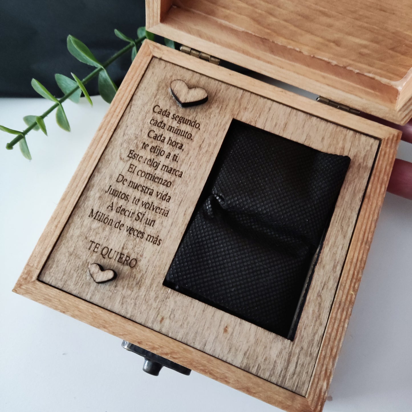 Caja personalizada para reloj del novio