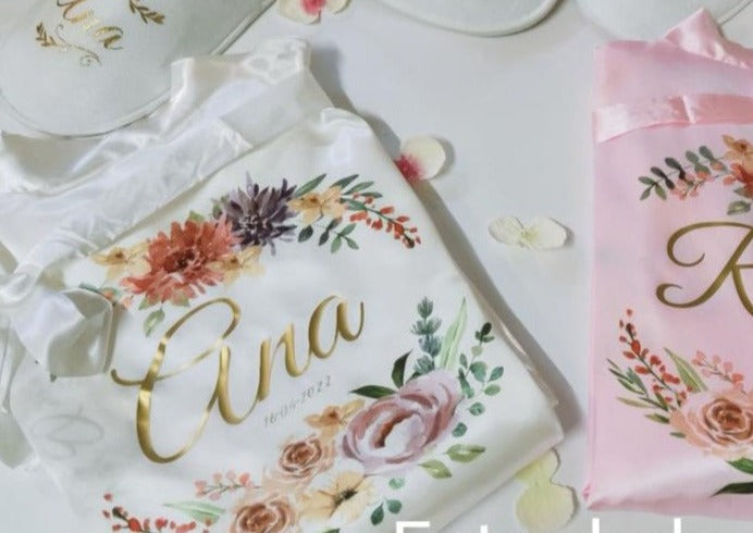 Bata de satén de novia blanca personalizada modelo PREMIUM