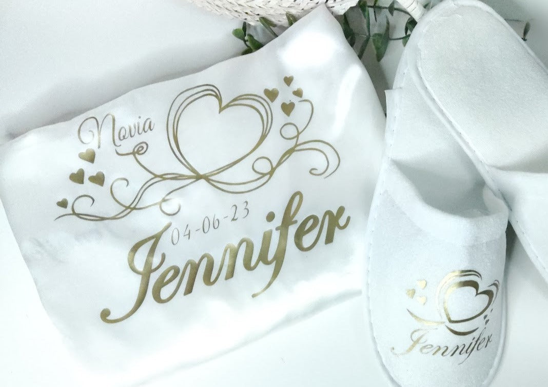 Bata de satén de novia blanca personalizada modelo PREMIUM