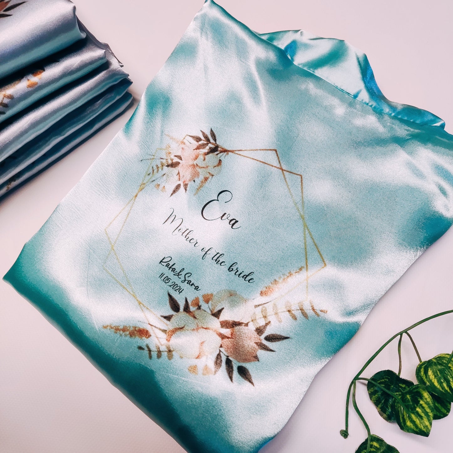 Bata personalizada para damas de honor MODELO KIMONO