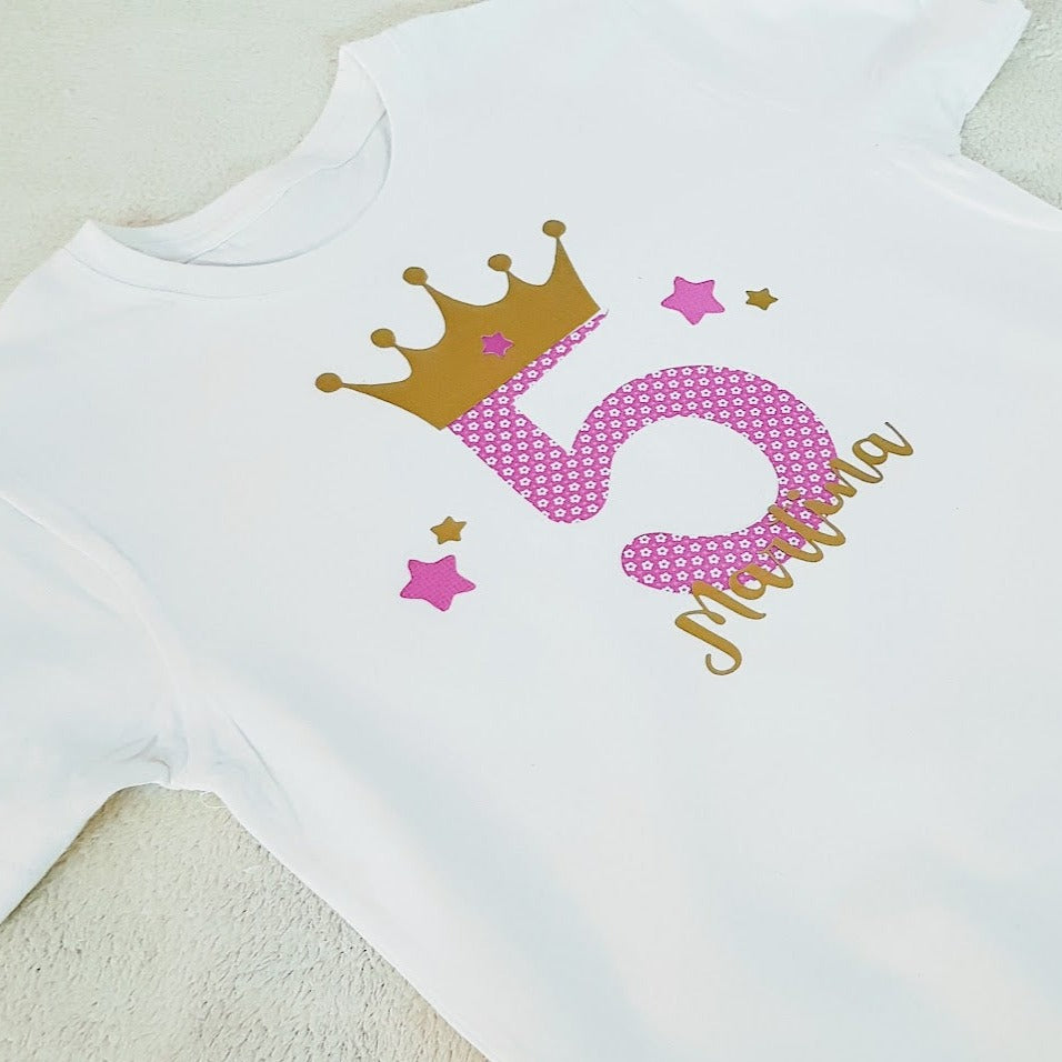Camiseta para cumpleaños con diseño corona grande