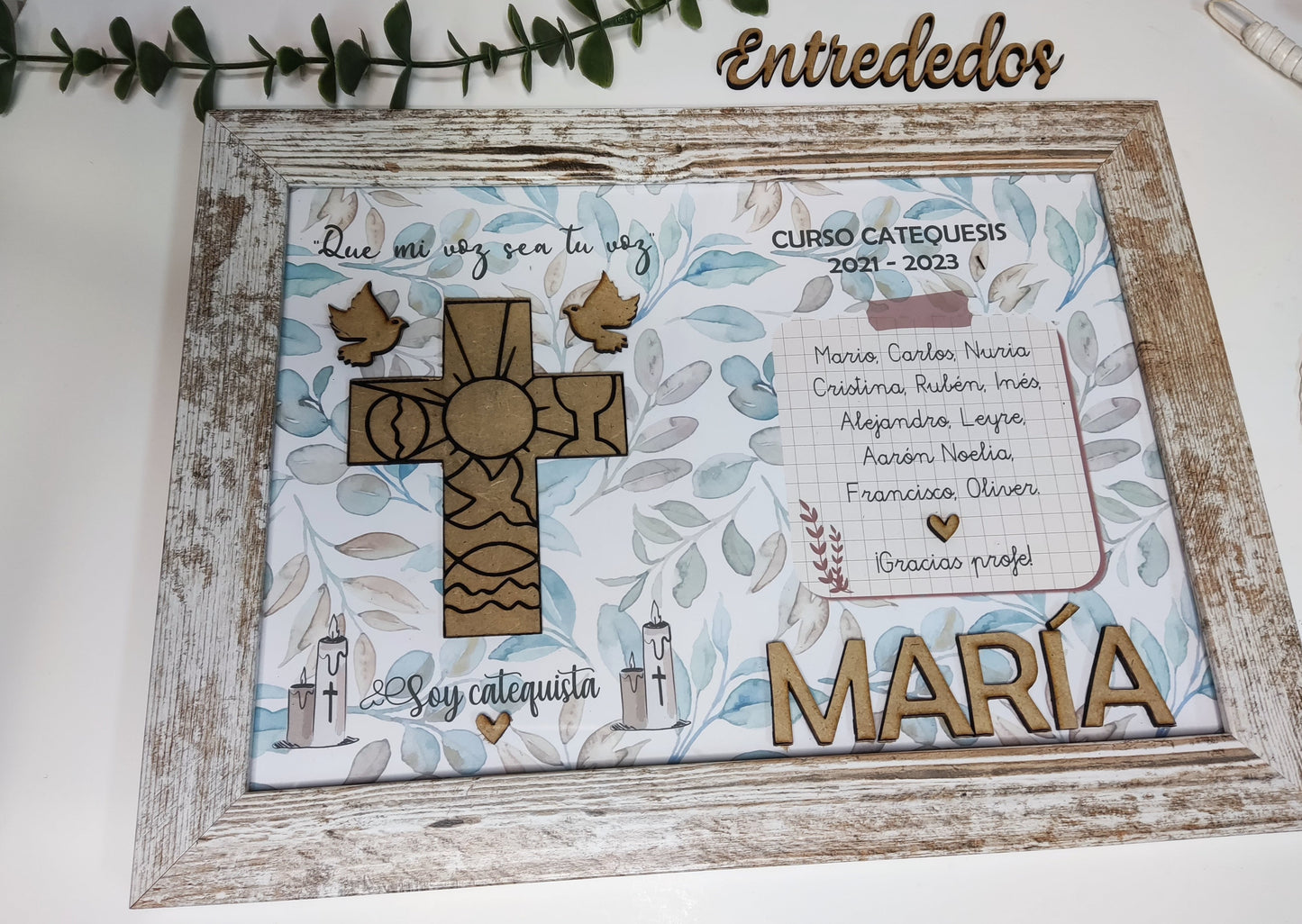 Marco y Lamina rústico para catequistas con detalles en madera