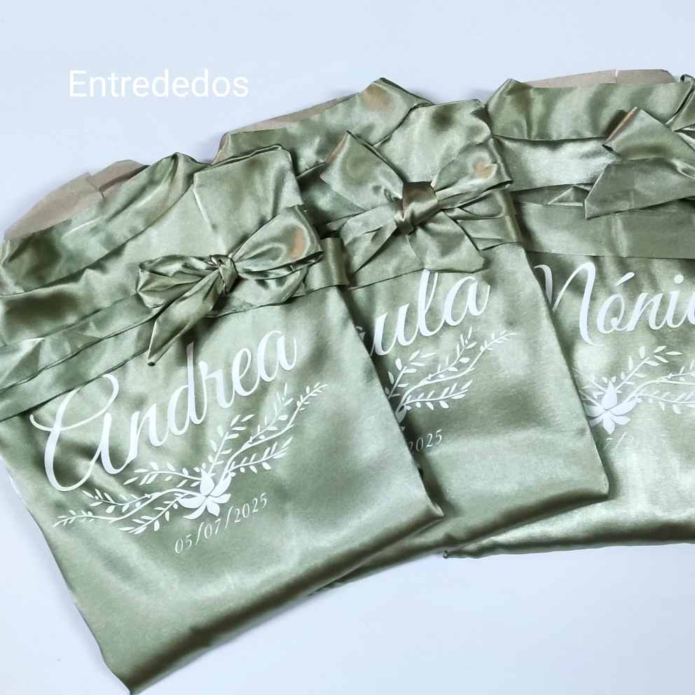 bata personalizada para damas de honor – regalo original Entrededos