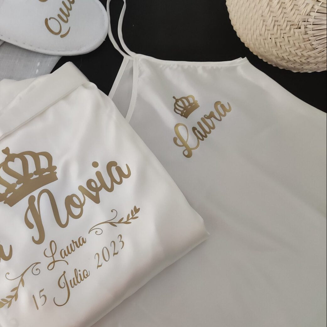 bata personalizada para novias – regalo original Entrededos