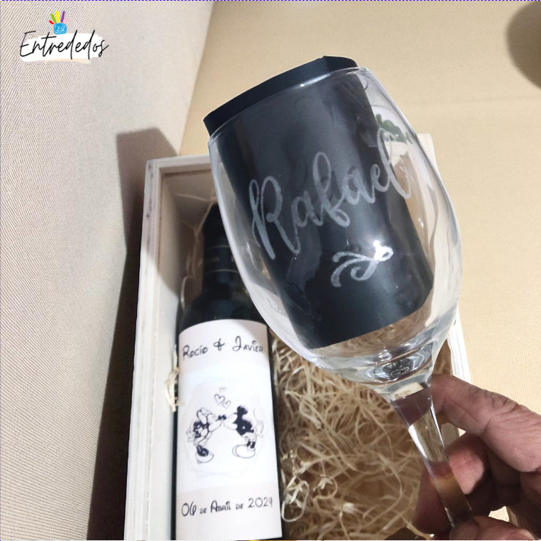 caja de vino personalizada – regalo original Entrededos