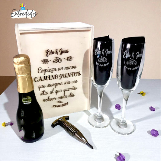 copa-grabada-laser-iniciales-aniversario