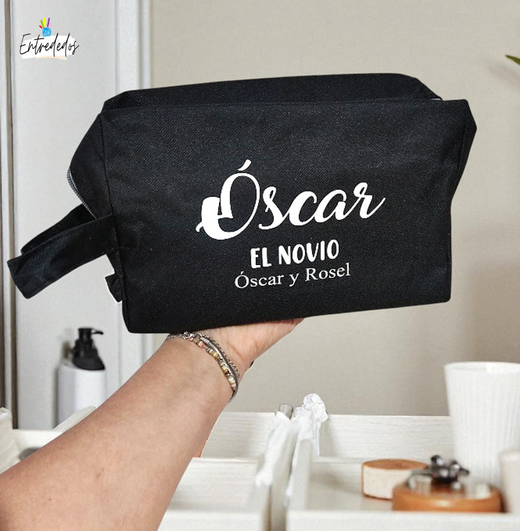Neceser para hombre de diseño elegante en cuero resistente