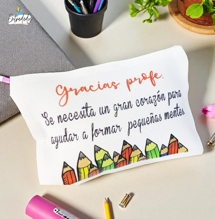 Neceser personalizado para mujer – Regalo práctico y único