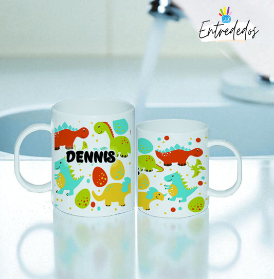 Esta taza con nombre personalizado es un regalo práctico y único, ideal para disfrutar del café o té. Personalízala con nombre, iniciales o mensaje especial y convierte un detalle cotidiano en un recuerdo inolvidable.
