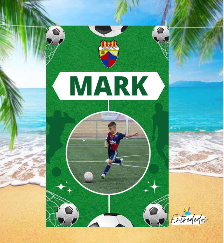 Esta toalla personalizada con nombre es un regalo práctico y elegante, ideal para cumpleaños, aniversarios, deportes o uso diario. Personalízala con el nombre del destinatario y convierte un detalle útil en un regalo único y memorable.