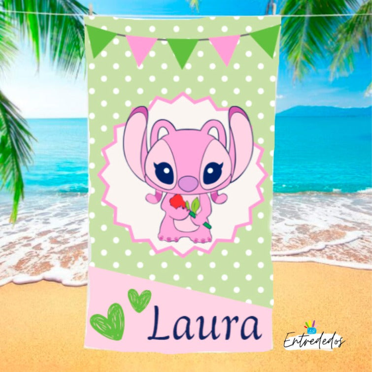 Esta toalla personalizada con nombre es un regalo práctico y elegante, ideal para cumpleaños, aniversarios, deportes o uso diario. Personalízala con el nombre del destinatario y convierte un detalle útil en un regalo único y memorable.