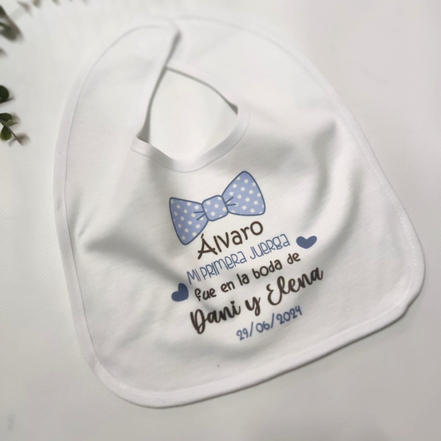 babero personalizado – regalo original para bebés Entrededos