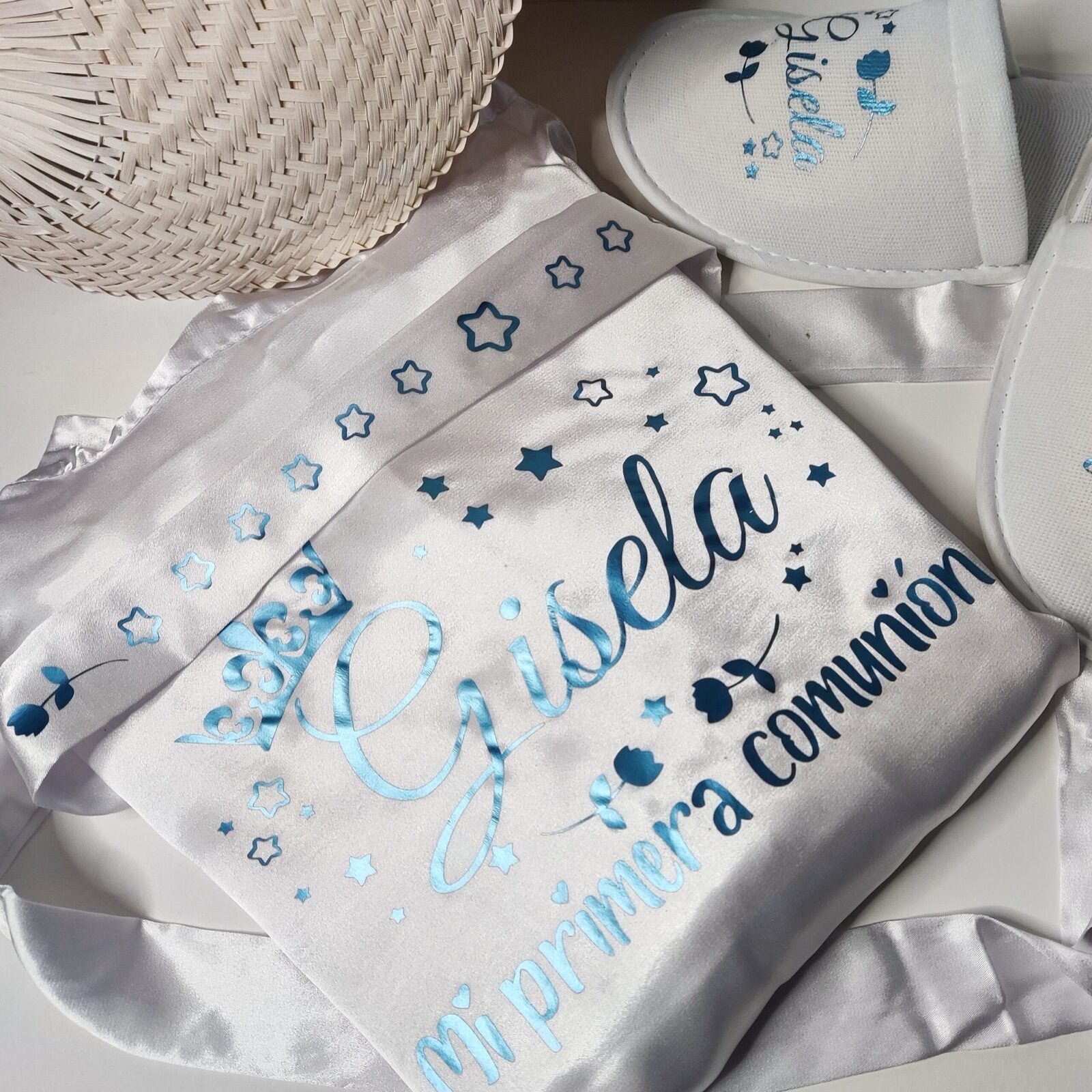 bata personalizada para primera comunión – regalo original Entrededos