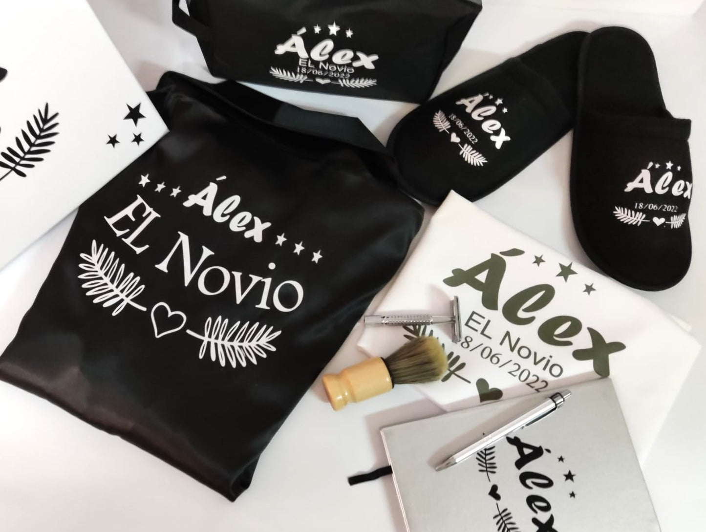 bata personalizada para novios – regalo original Entrededos