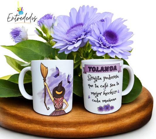 taza personalizada brujilla poderosa con nombre para mujer 330 ml