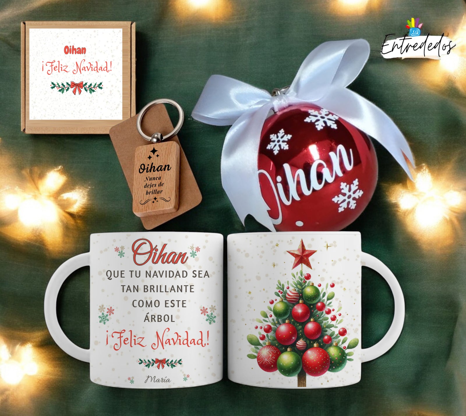 “Kit navideño personalizado con taza, bola roja y llavero”