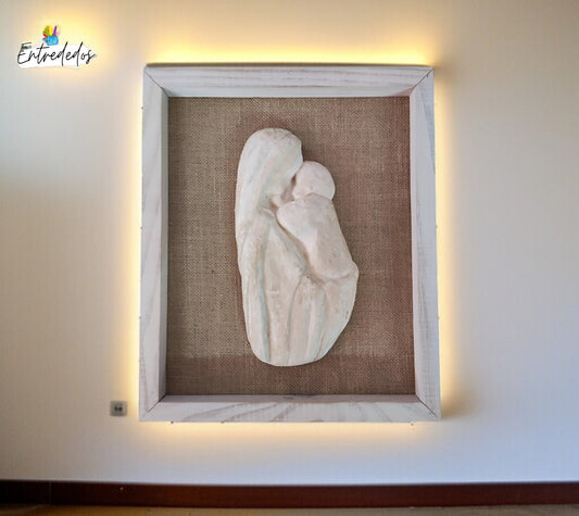 Cuadro El Tierno Abrazo de la Virgen María – Arte Religioso Artesanal y Único