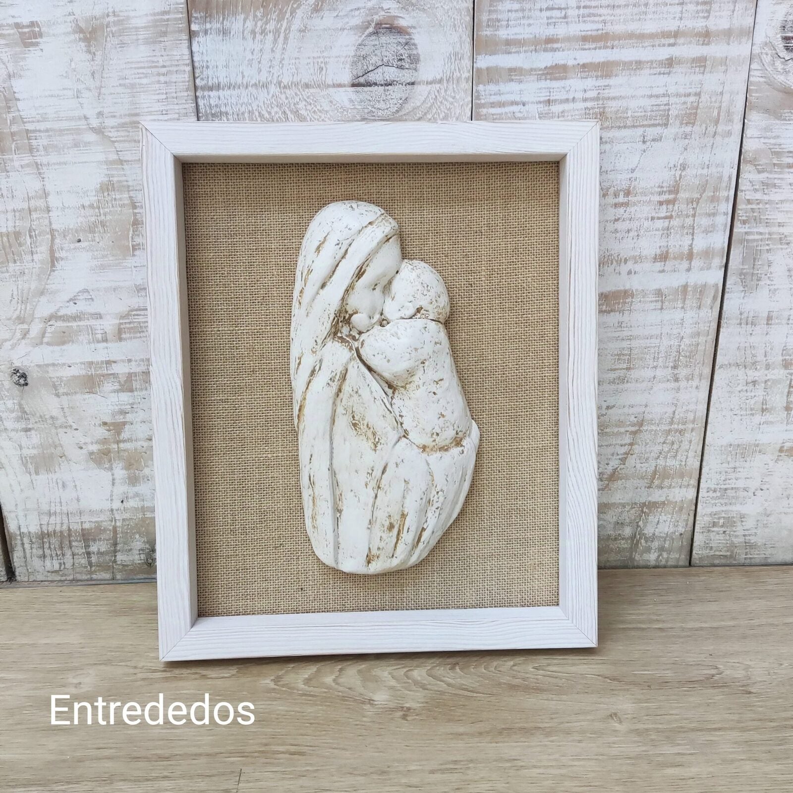Cuadro El Tierno Abrazo de la Virgen María – Marco Natural/Yute
