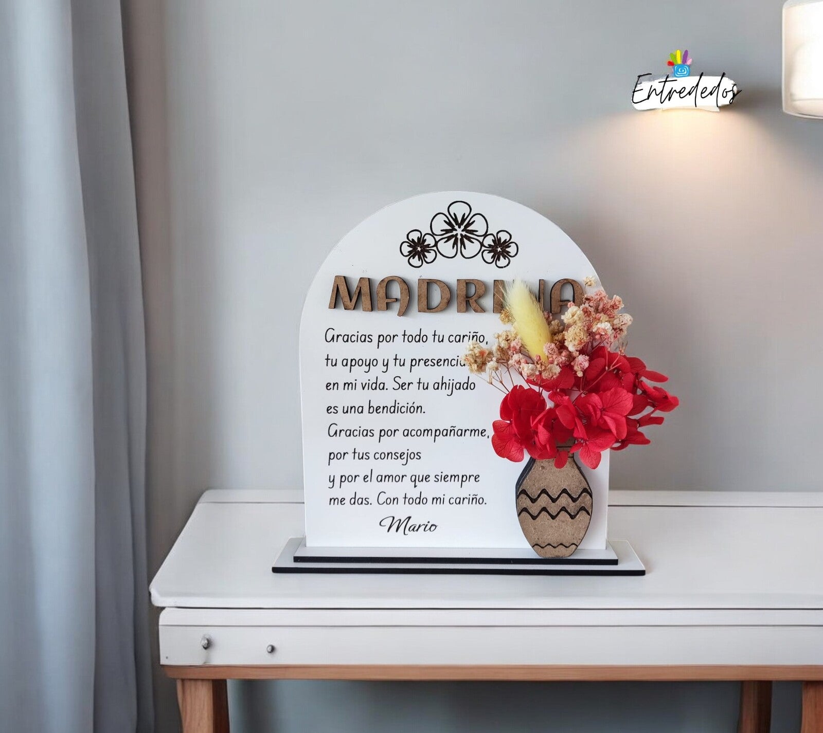 Placa decorativa personalizada con flores