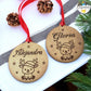 Bola de Navidad de madera natural personalizada con nombre, reno grabado a láser y lazo rojo