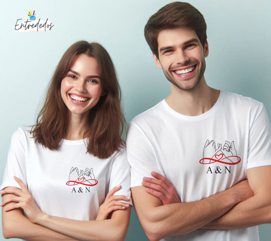 camiseta-entrededos-enamorados-hilorojo