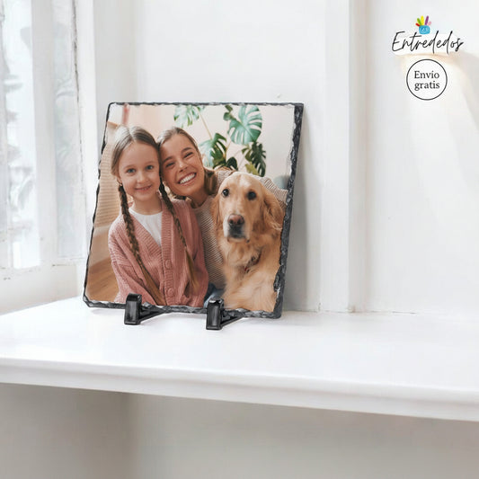 foto piedra personalizada con imagen y texto grabado en pizarra