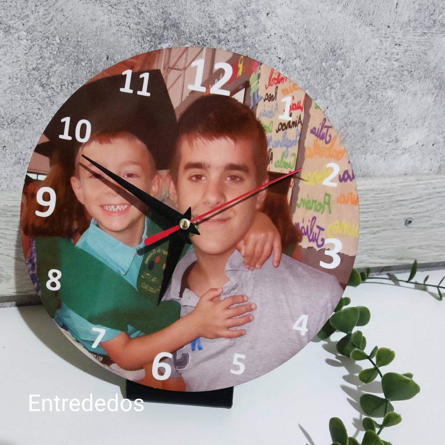 Reloj de madera con fotos personalizado