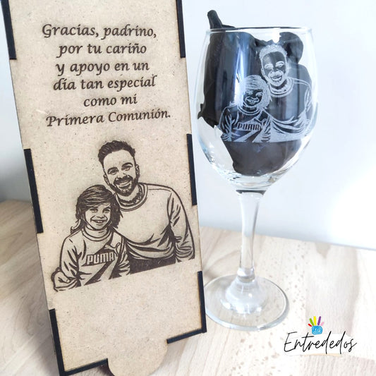 Copa de vino y caja de madera grabadas personalizadas