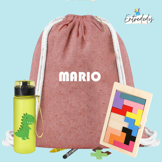 Lote infantil personalizado con mochila, juego de madera y botella