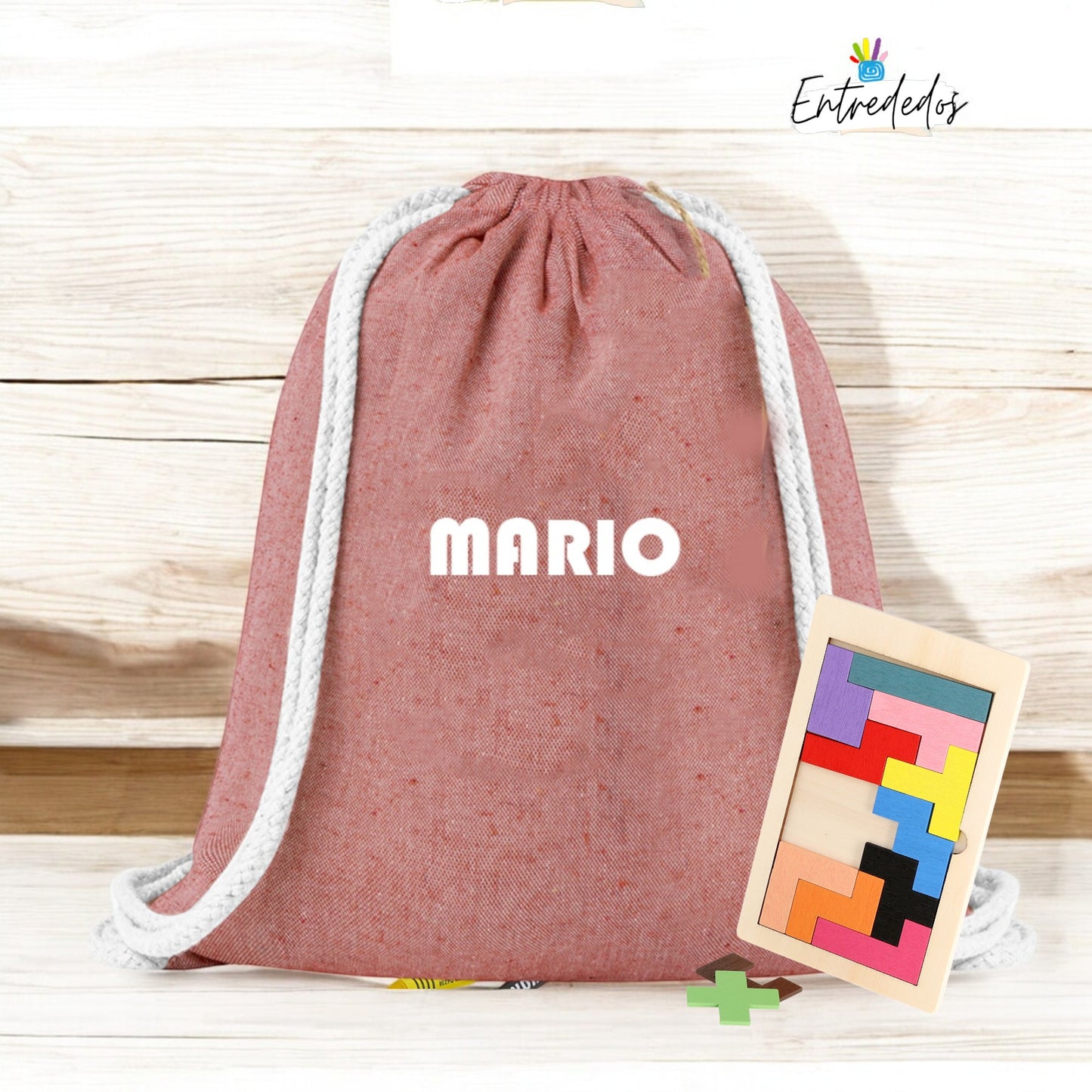 Lote infantil personalizado con mochila, juego de madera y botella