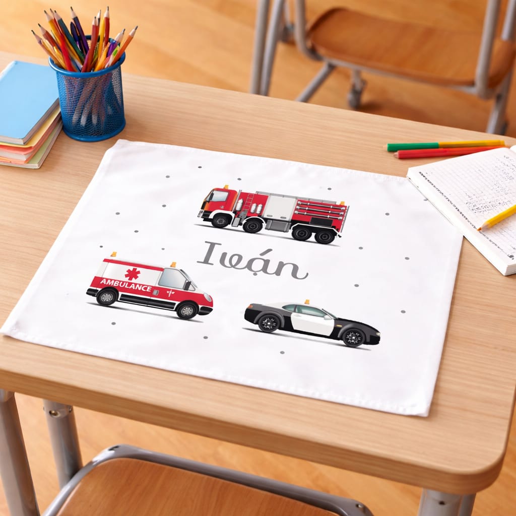 Lote escolar personalizado con nombre – Bata, Mochila, Taza, Toalla infantil